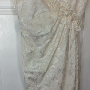 Maggy London Cream Ruched One Shoulder Gown